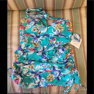 ❤️Croft & Barrow NWT Swim Top.  Size 6.